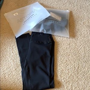 Astoria activewear leggings